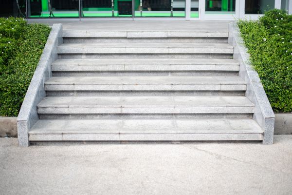 Cost of Concrete Step Repair in West Des Moines