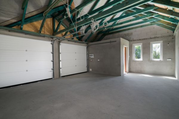Cost of Garage Floor Concrete Repair in West Des Moines