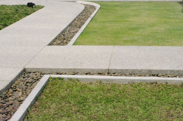 Cost of Sidewalk Curb Repair in West Des Moines