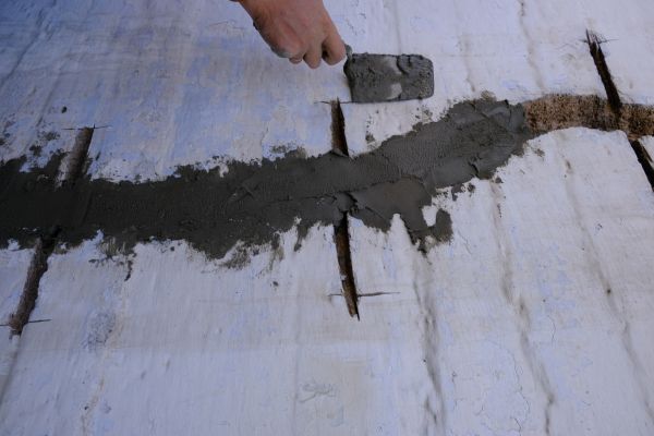 Cost of Concrete Fissure Repair in West Des Moines