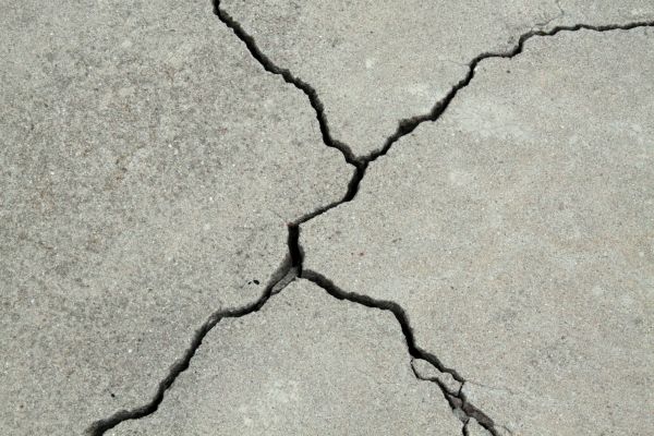 Cost of Cracked Concrete Repair in West Des Moines