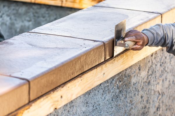 Cost of Concrete Coping Repair in West Des Moines